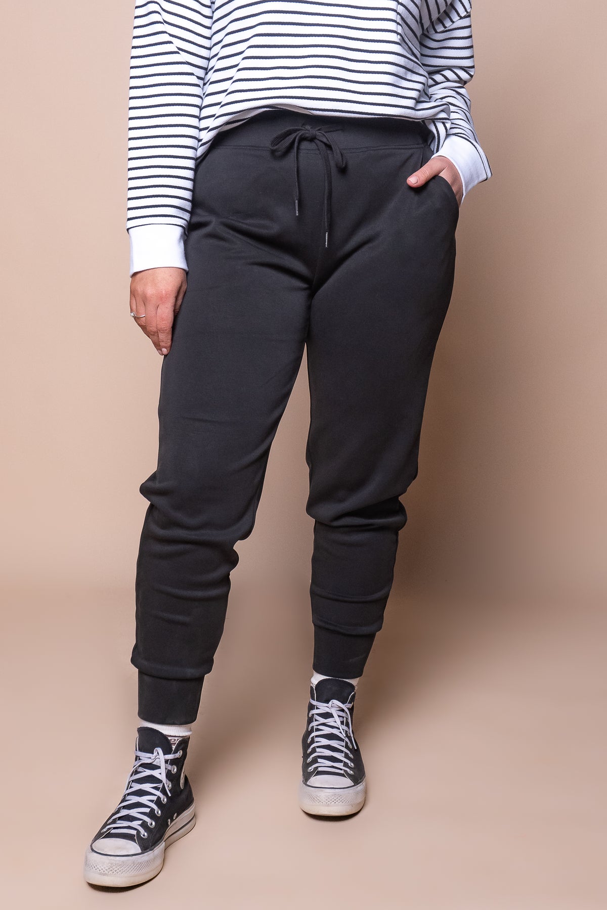 Hail Pants in Black - Foxwood