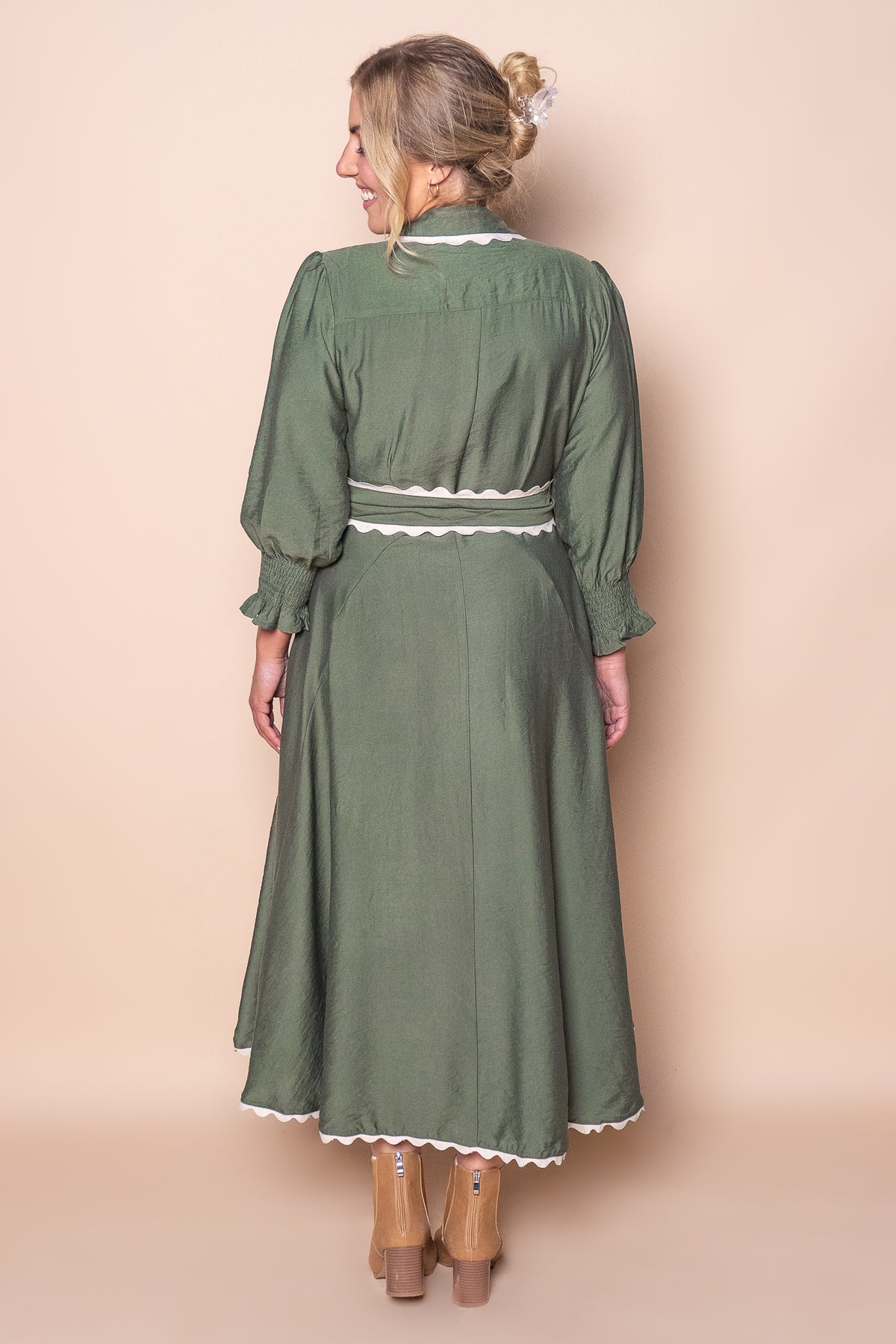 Iggy Midi Dress in Forest Green