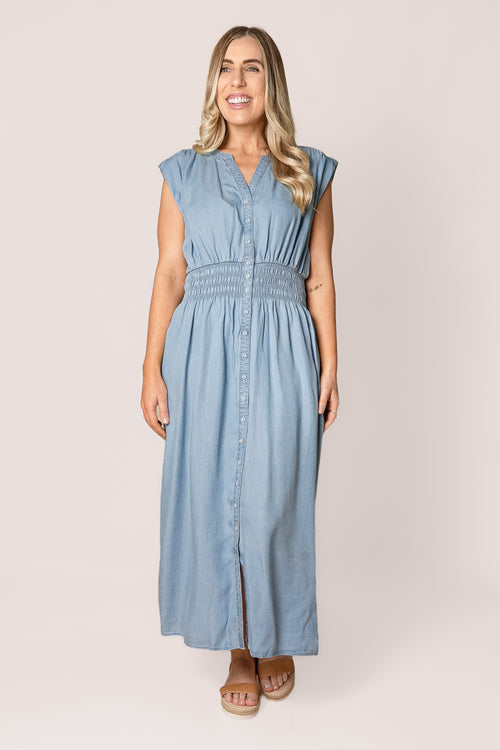 Bleu Midi Dress in Light Blue - Foxwood