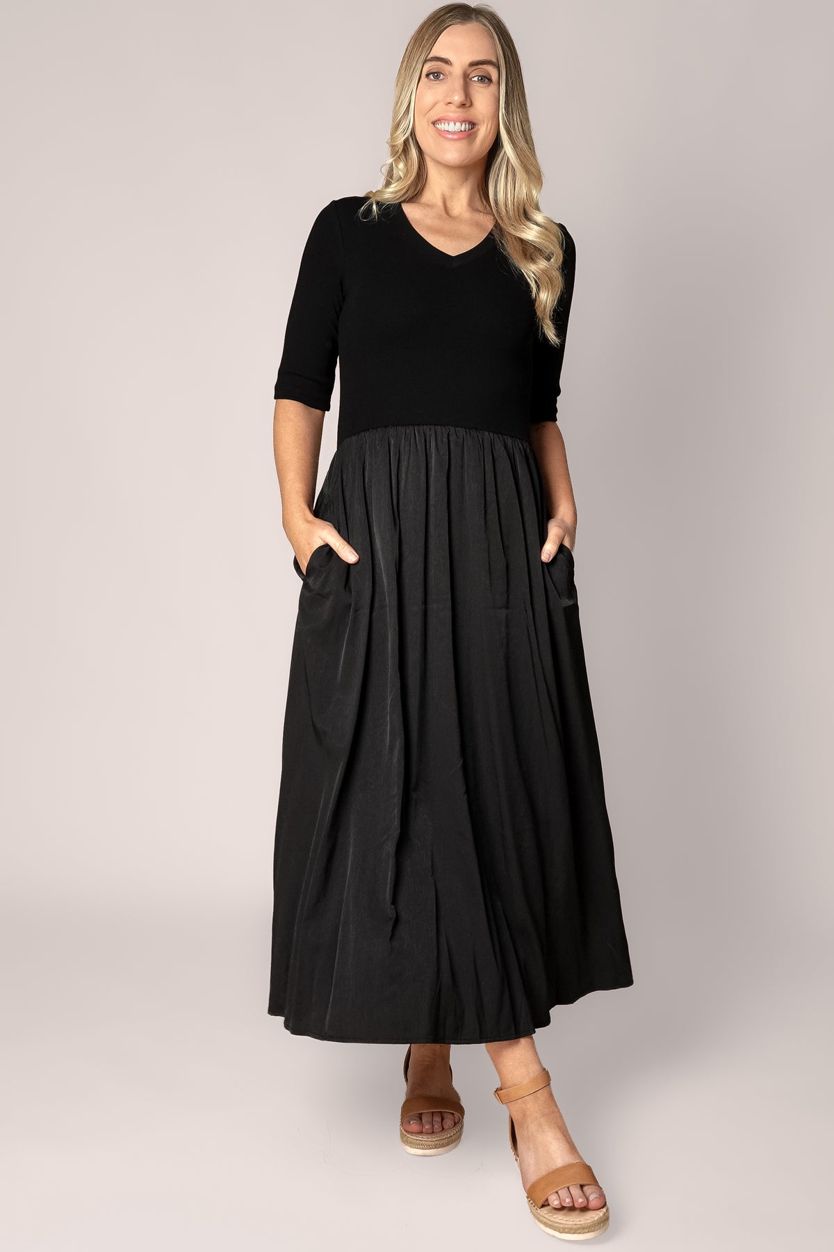 Corey Midi Dress in Black/Black