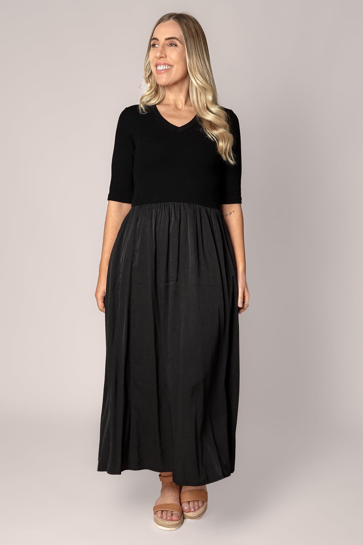 Corey Midi Dress in Black/Black