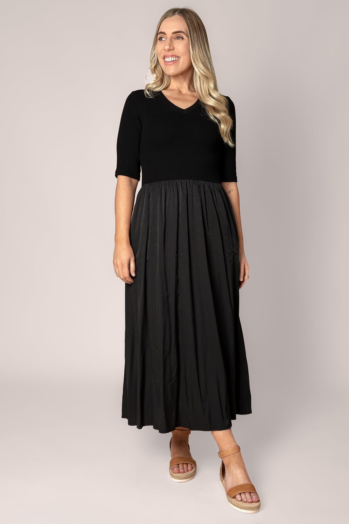 Corey Midi Dress in Black/Black