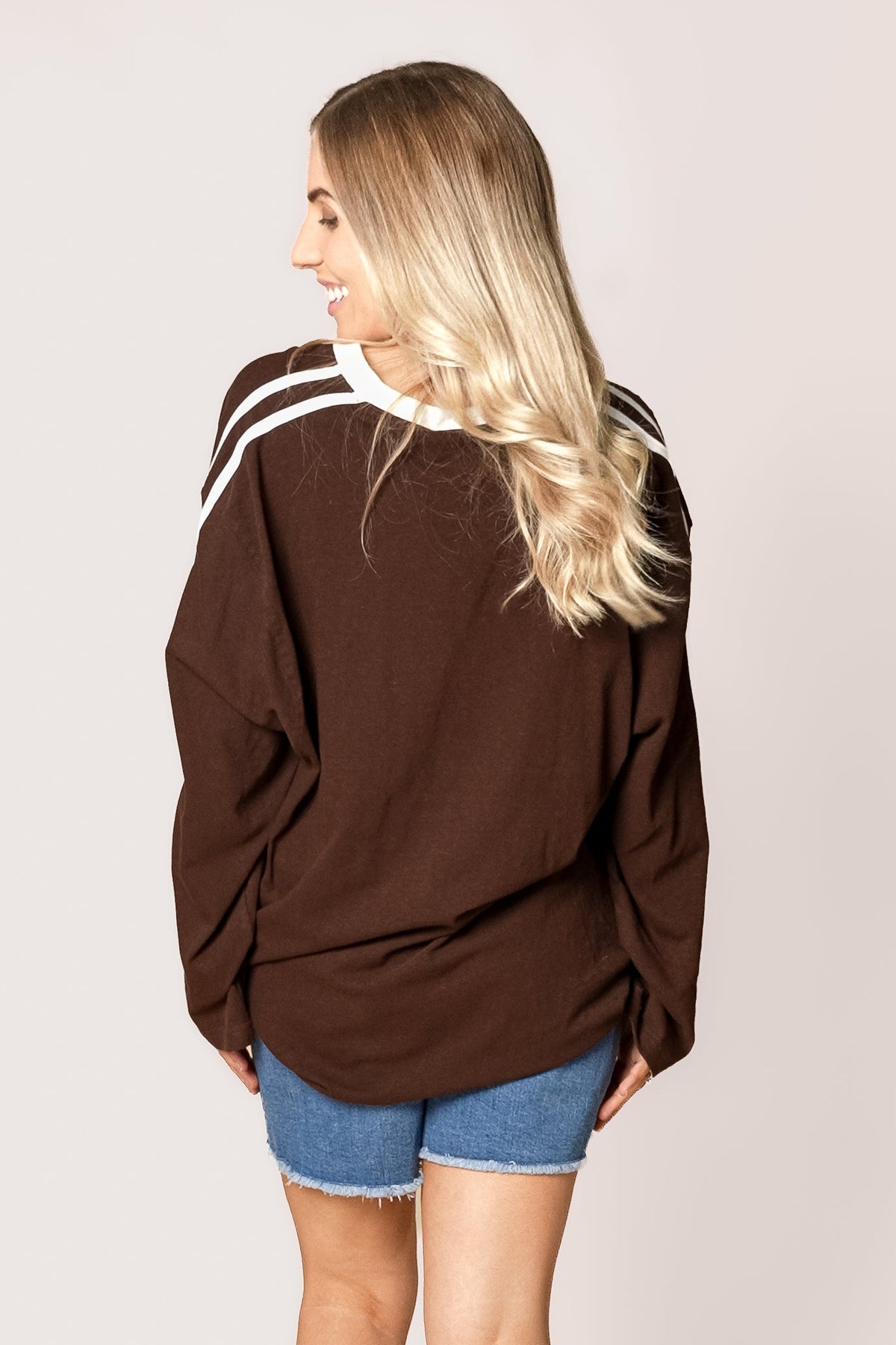 Zulu V neck L/S Tee in Brown - All About Eve