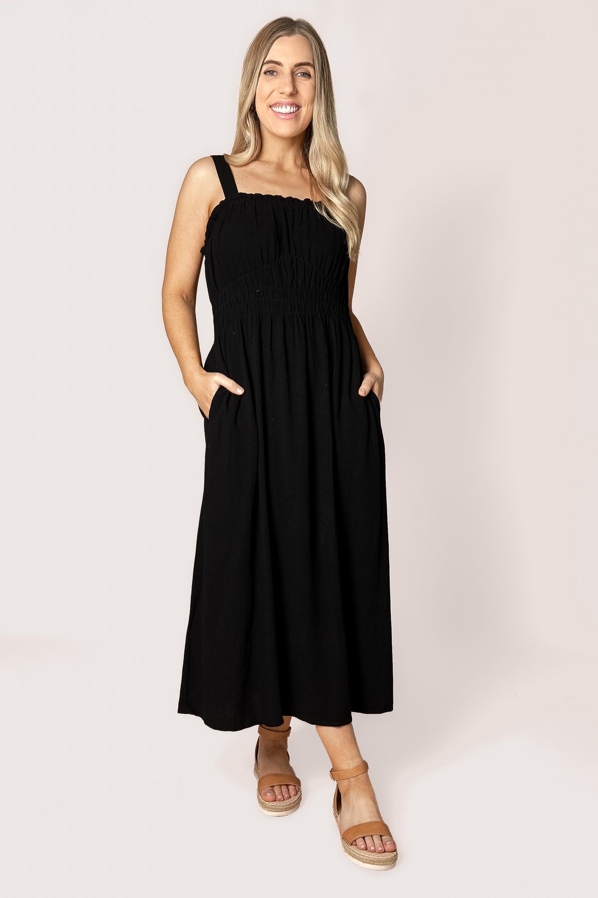 Dandelion Midi Dress in Black - Foxwood