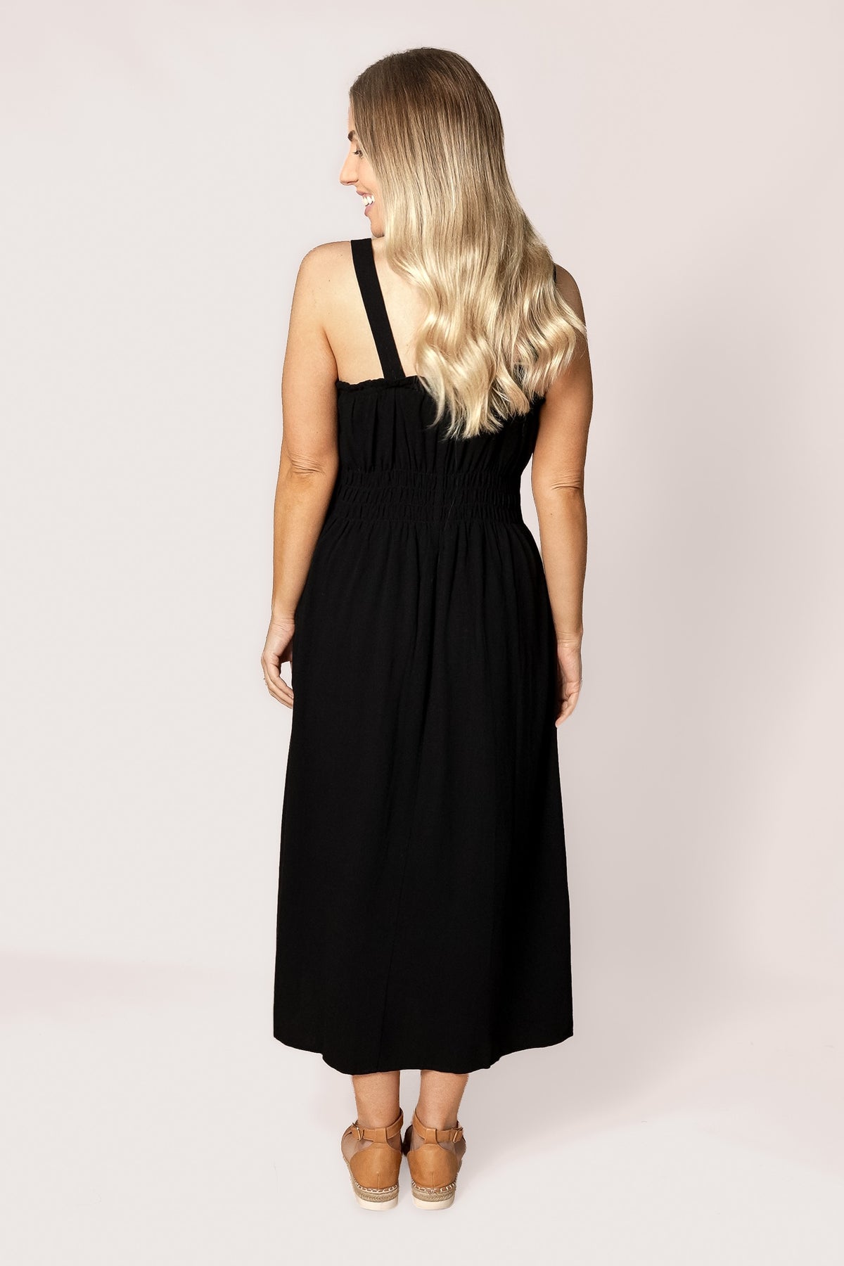 Dandelion Midi Dress in Black - Foxwood
