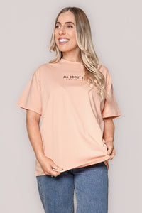 Beach Club Relaxed Tee in Peach - All About Eve