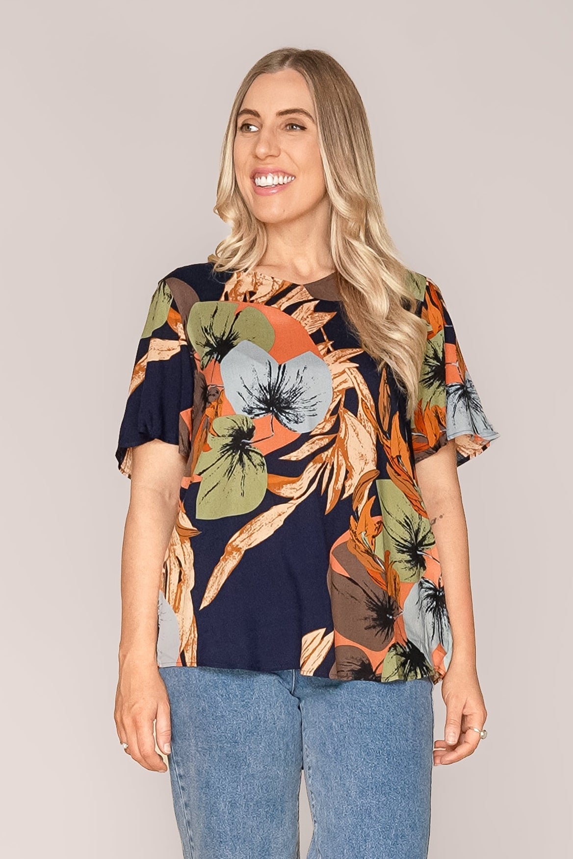 Zena Floral Top in Navy